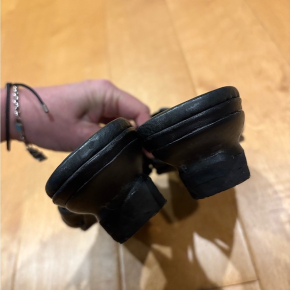 Born black leather slip on sandals 8 - Picture 4 of 9